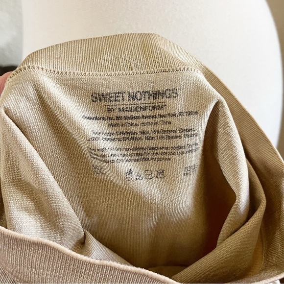 Maidenform Sweet Nothings Girdle Shaper Shorts
Size S - Picture 5 of 5